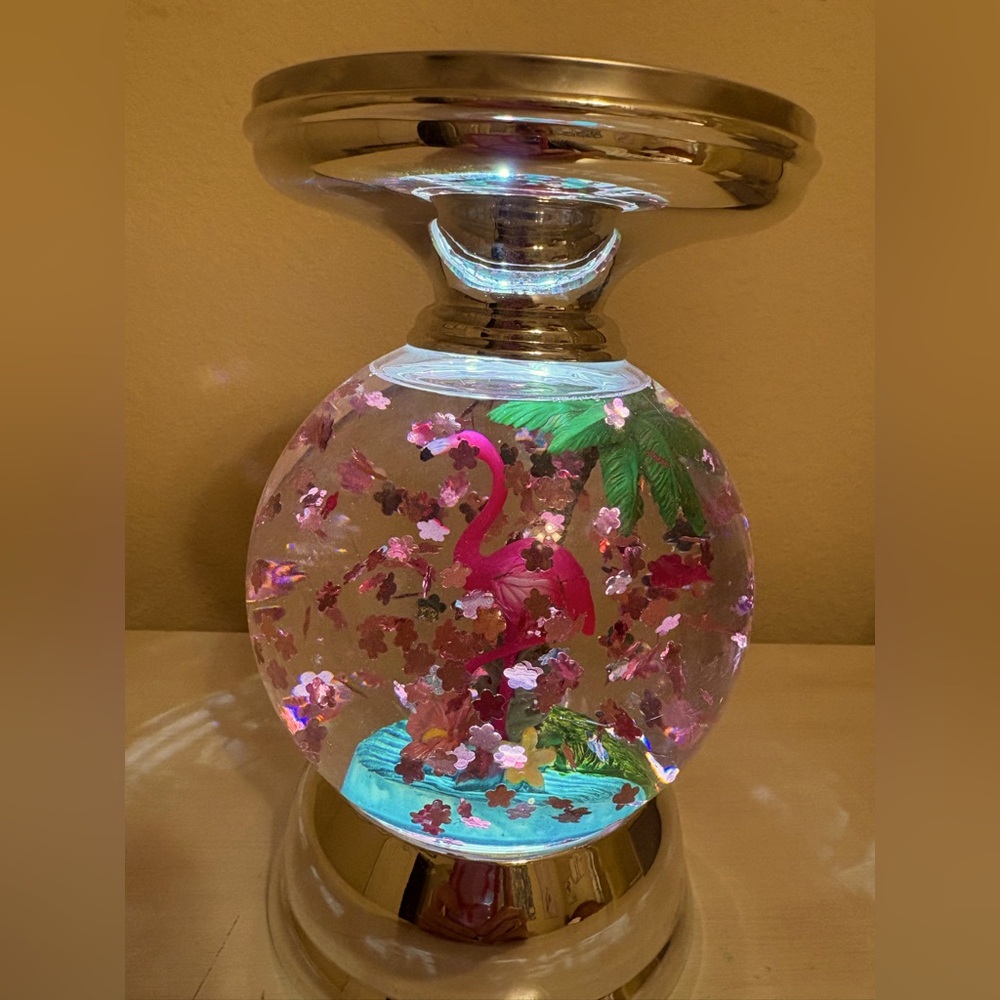 NWT Light -Up Pink Flamingo Snow Globe Candle Holder